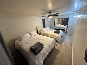 5 bedrooms, WiFi, bed sheets