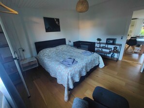 2 bedrooms, iron/ironing board, free WiFi, bed sheets - Apartment in beautiful Hovborg  (Hovborg)