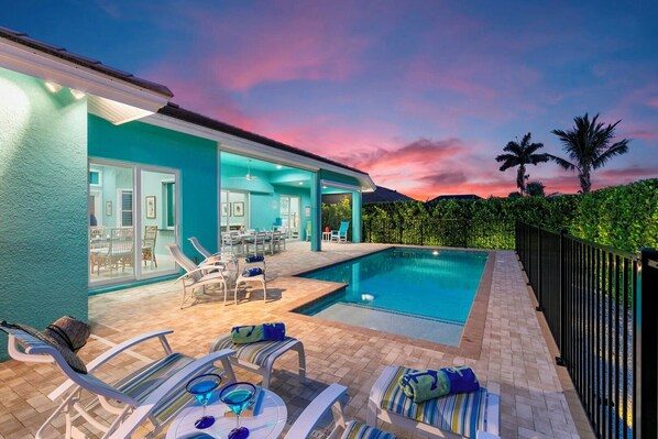 Outdoor pool, a heated pool