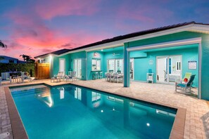 Unclassified image, 4 of 49, button