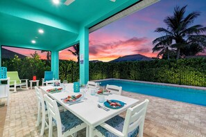 Unclassified image, 3 of 49, button