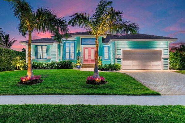 Unclassified image, 1 of 49, button