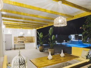 Outdoor dining - Cubo's Casa Rural Agua de Lima / private pool / air conditioning / free Wi-Fi (Alhaurín el Grande)