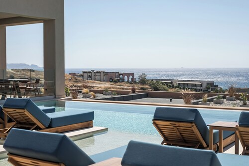 Este Elegant Suites and Villas