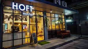Unclassified image, 5 of 54, button - Arawana Hoft Hostel (Bangkok)