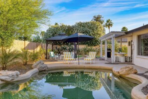 House (3 Bedrooms) | Interior - Sol Vista Private Oasis w/ Pool, Putting Green, and Prime Location (Scottsdale)
