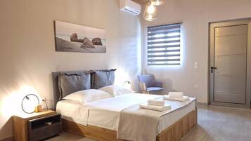 1 slaapkamer, een strijkplank/strijkijzer, wifi, beddengoed