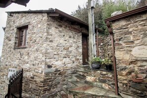 Exterior - CASA RURAL LUGO (APARTAMENTO A BODEGA) (A Pontenova)