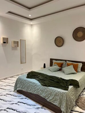 1 bedroom, WiFi, bed sheets