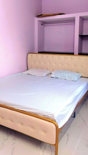 Habitación doble familiar, balcón | Wifi gratis 
