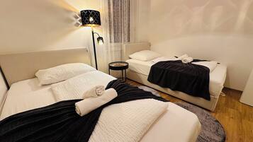 2 bedrooms, iron/ironing board, WiFi, bed sheets