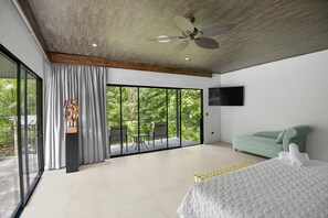 8 bedrooms, WiFi