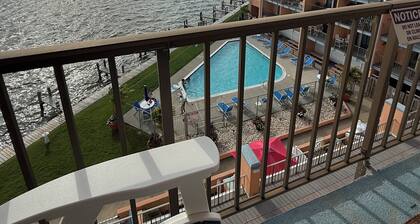Cozy Bayfront 1-Bedroom Condo, The Perfect Ocean City Getaway!