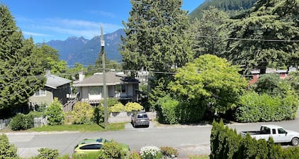 Horseshoe Bay Village Suite-Vacation or Short Term Rental