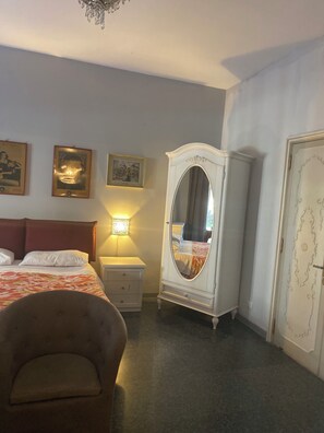 2 Schlafzimmer, Bügeleisen/Bügelbrett, WLAN