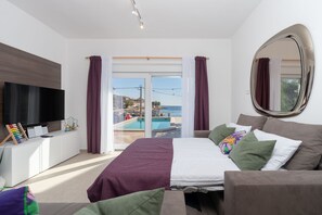 2 bedrooms, desk, travel cot, free WiFi - Luxury apartments Lun - Apt 1 (Lun)