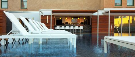 Indoor pool, outdoor pool