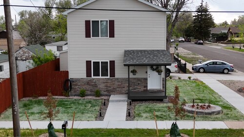 Charming new construction 3-bedroom house in a Historic District of Cheyenne.