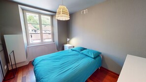 2 Schlafzimmer, Bügeleisen/Bügelbrett, kostenloses WLAN, Bettwäsche