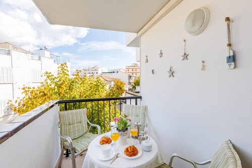 Apartment close to the beach and town centre