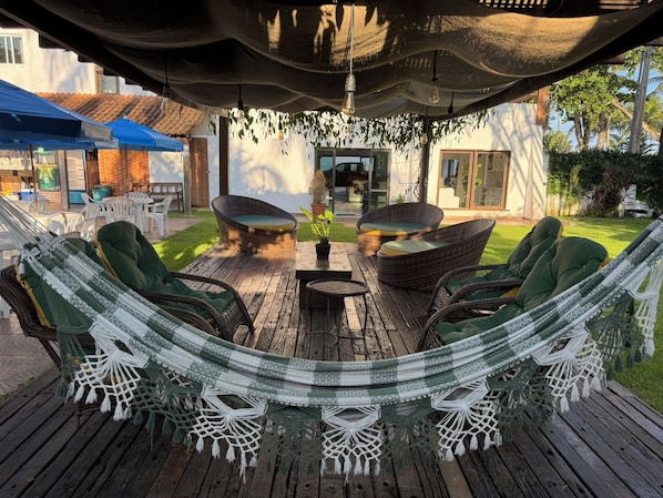 31-inch LCD TV with digital channels - Point Beach - Acácias (Guarujá)