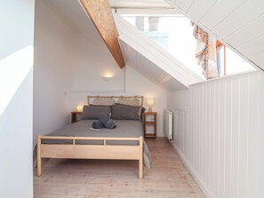 4 makuuhuonetta, yksilöllisesti sisustettu, yksilöllisesti kalustettu