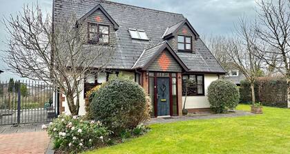 Pass the Keys | Kiln Cottage |Langland home