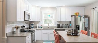 Short Walk to Beach, Coastal Home in Heart of NH!