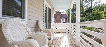 Short Walk to Beach, Coastal Home in Heart of NH!