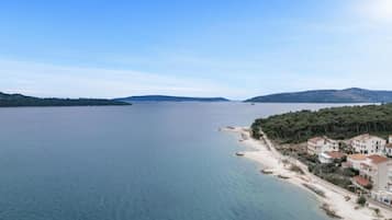 In Strandnähe, 2 Strandbars