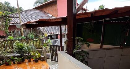 Cozy private cabin with bathtub and ocean view in a great location.