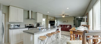 Family-Friendly Home w/ Pond, 5 Mi to Splashway!