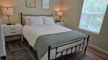 3 bedrooms, iron/ironing board, free WiFi, bed sheets