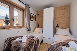 5 Schlafzimmer, Reisekinderbett, Internetzugang, Bettwäsche