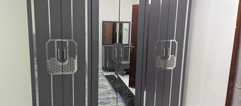 Oasis Apartment Near Avenues Mall & Mall of Oman