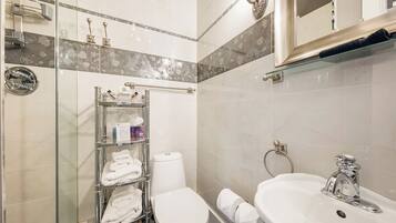 Hair dryer, towels