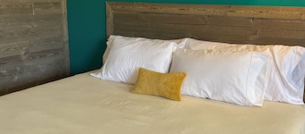 Historic Mora Inn and RV Park
