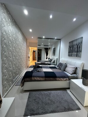 2 Schlafzimmer, Bügeleisen/Bügelbrett, WLAN, Bettwäsche