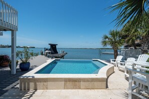 Outdoor pool - Casa Del Sol - Beautiful home in Key Allegro (Rockport)