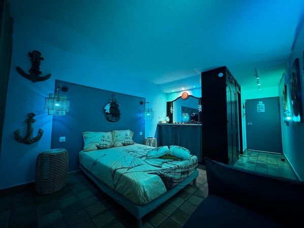 1 chambre, fer et planche à repasser, Wi-Fi, draps fournis