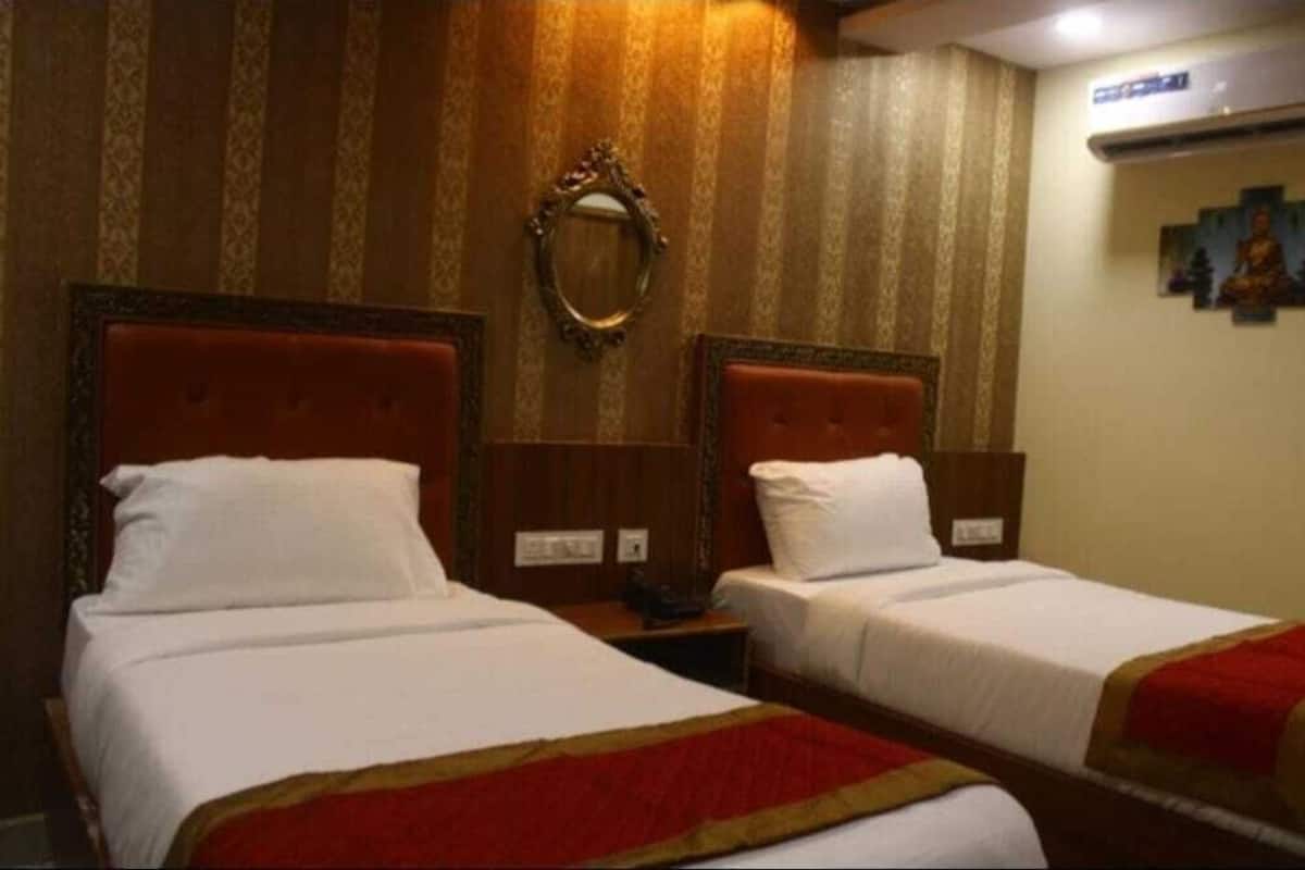 Classic Twin Room | 1 bedroom, free WiFi