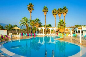 Outdoor pool - Mobile home 3 bedrooms 6 persons with swimming pool, 700 m from the beach (Unknown)