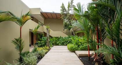 Yeguas Y64 by Wynwood House