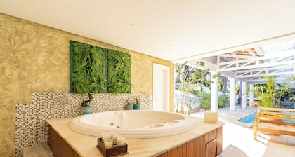 Oasis in the city - High standard mansion in Curitiba