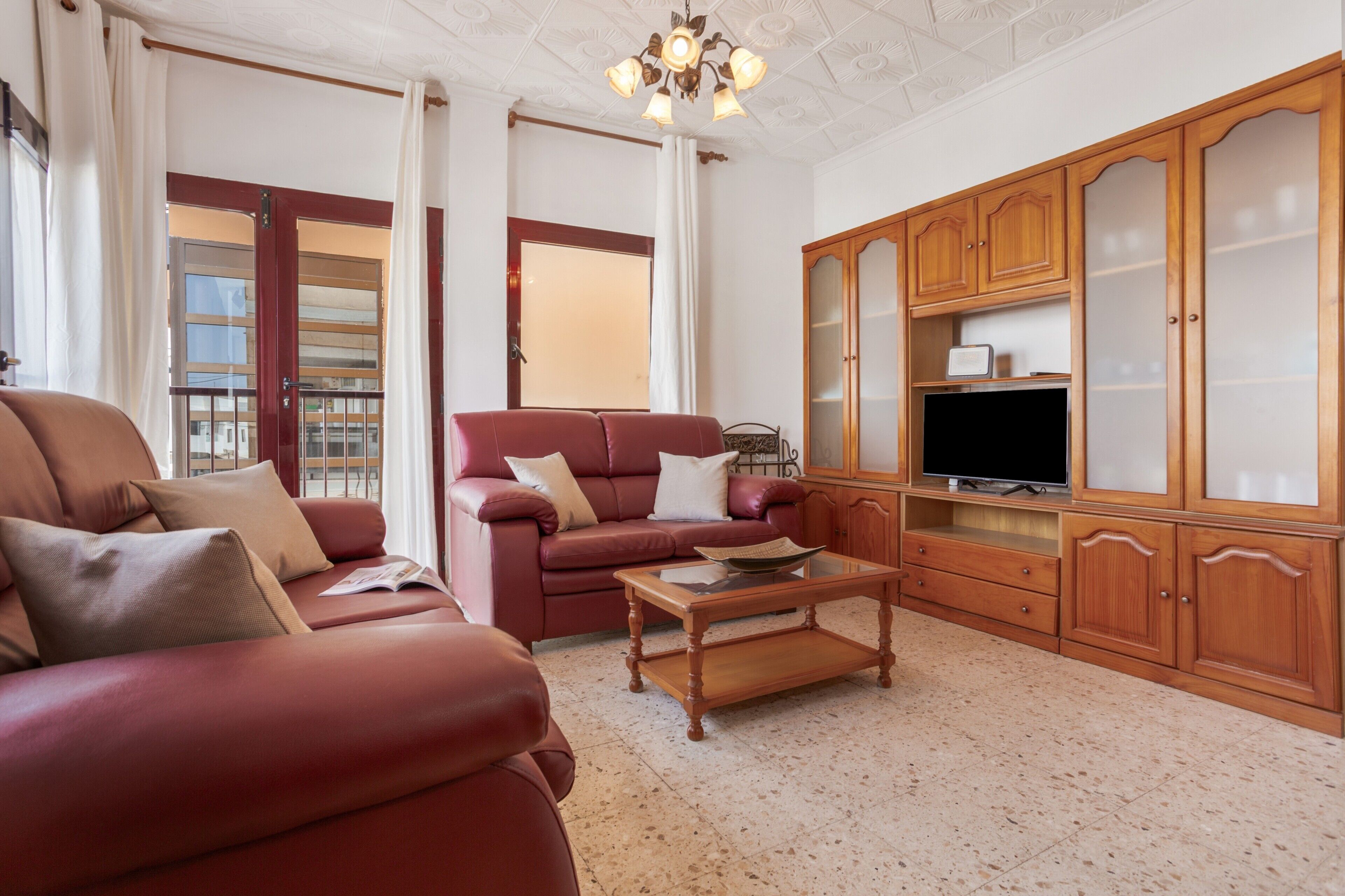 Fernseher, Stereoanlage