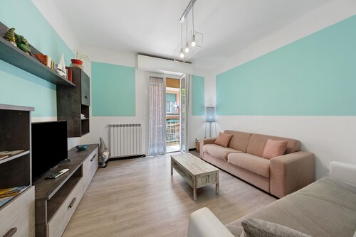 Apartment 'Casa Sole A Monterosso' with Balcony, Wi-Fi and Air Conditioning