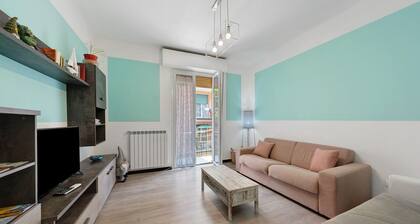 Apartment 'Casa Sole A Monterosso' with Balcony, Wi-Fi and Air Conditioning