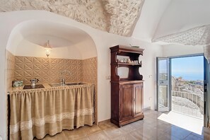 Fridge, stovetop, cookware/dishes/utensils