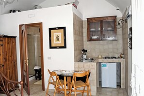 Frigorifero, pentole/stoviglie/utensili