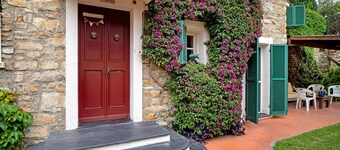 Holiday Home 'Casone' with Sea View, Wi-Fi and Air Conditioning